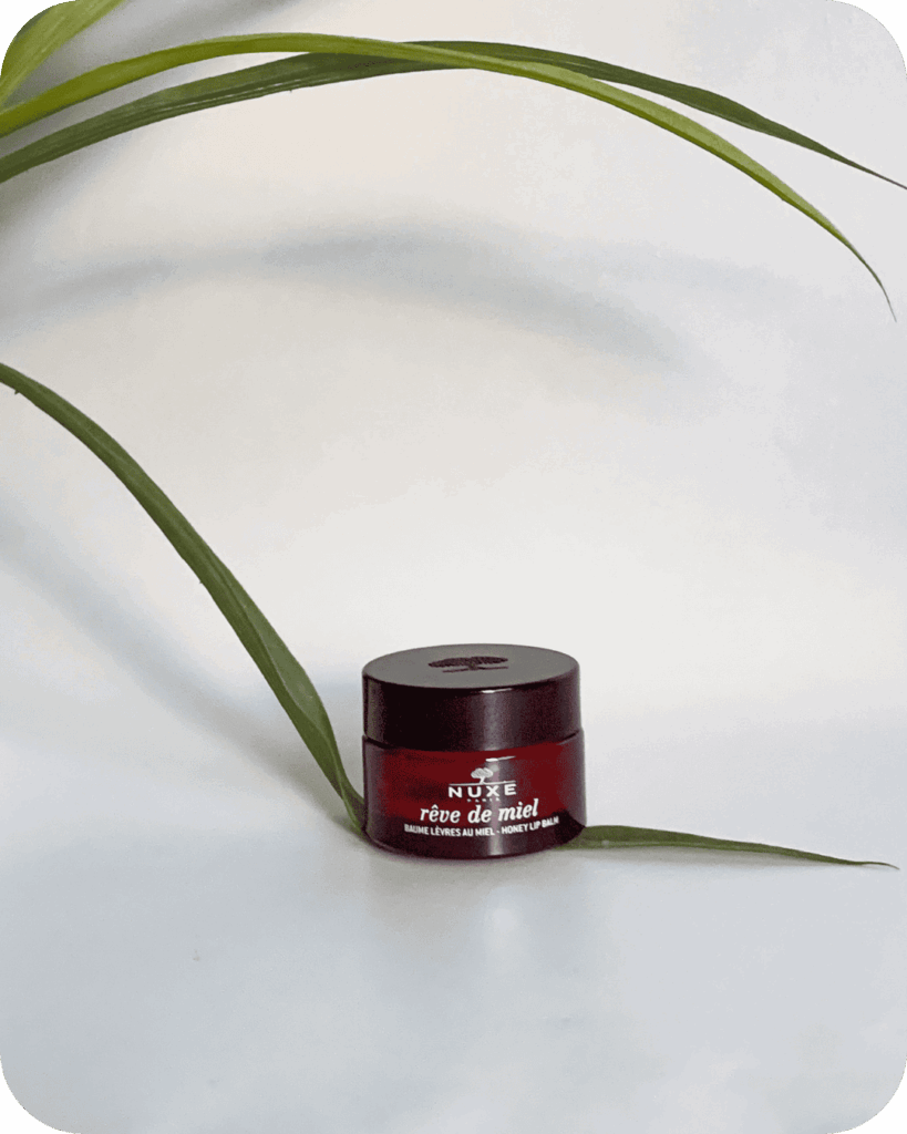 Nuxe-gloss-maquillaje-y-skincare-en-fotografia-publicitaria-de-alto-impacto-usa